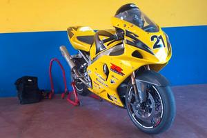 Suzuki GSX R 1000 pronto pista
