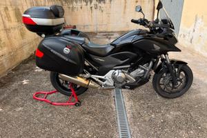 Honda NC 700 DCT 2013 si guida con patente A2