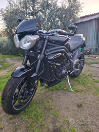 Speed triple 1050 r