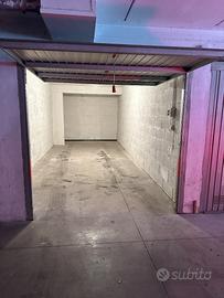 Villa Adriana / Tivoli. Box Auto