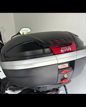 bauletto givi v46 con piastra givi