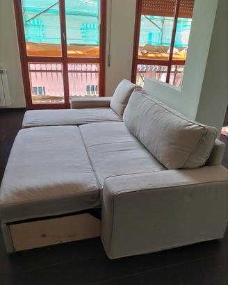 Divano letto Ikea- struttura solida e comodo