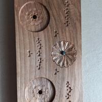 Portacandele artigianale in legno di noce