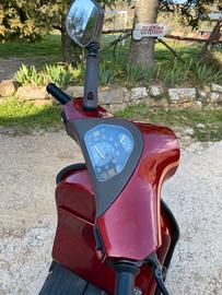 Vespa 50HP unico prpretari  senza passaggio propre