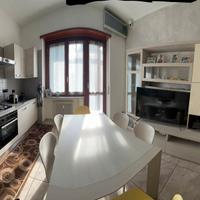 Cucina completa con parete attrezzata 