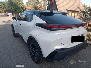 C-HR Plug-in 2.0 Lounge Re-Power 235 Cv