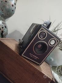 MACCHINA FOTOGRAFICA Kodak Six-20 Brownie Model C
