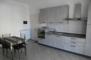 LADISPOLi TRILOCALE ARREDATO CON BALCONE