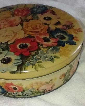 Scatola di latta Colussi Venezia vintage