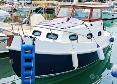 Gozzo Cabinato con Fuoribordo 40cv nuovo