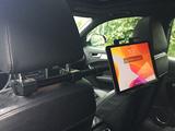 Staffa porta tablet per auto