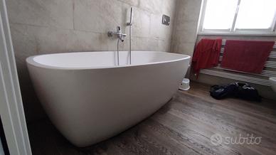 vasca da bagno Deep di Agape in Exmar bianca