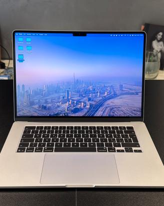 Apple MacBook Air 15” M4 – 24GB RAM – SSD 512GB