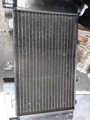 Radiatore per moto yamaha fz6 600 fazer anno 2004