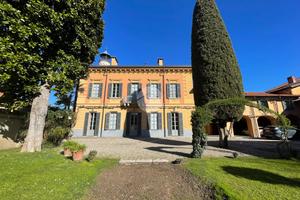 VILLA SINGOLA A INVERUNO