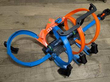 Pista hot wheels giro della morte schianti rotanti