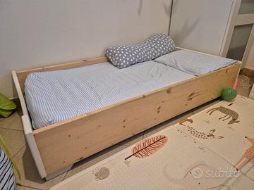 letto Montessori in legno artigianale 
