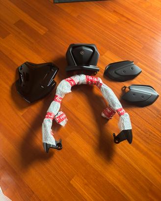 X Max 300 ACCESSORI
