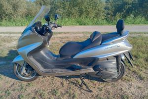 Yamaha majesty 400