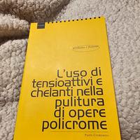 l'uso di tensioattivi e chelanti nella pulitura di