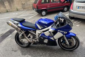 Yamaha YZF R6 - 2002