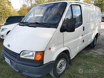 Ford Transit 2.5 Diesel camperizzato