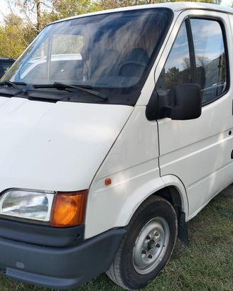 Ford Transit 2.5 Diesel camperizzato