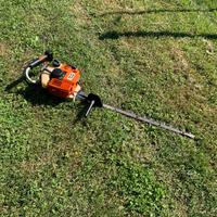 Tagliasiepi professionale stihl hs85