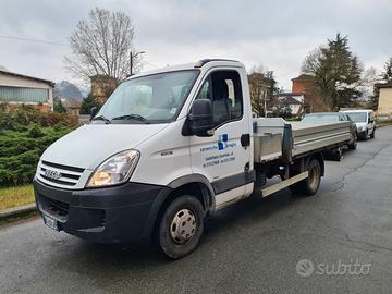 Iveco daily 50c18 cassone fisso patente C
