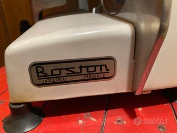 affettatrice marca BOSTON