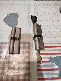 Cilindri per porta blindata