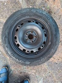  4 Gomme auto Kumho 195/55/15 con 4 cerchi