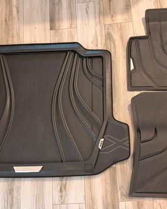 Tappetini gomma e vasca bagagliaio BMW ORIGINALI