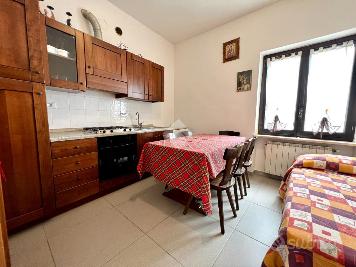 VILLA SINGOLA A ALBUGNANO - Vista 5