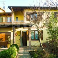 Villa a schiera Cento [Cod. rif V0023VRG]