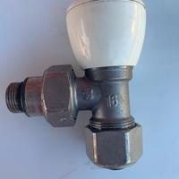 Valvola a squadra con adattatori