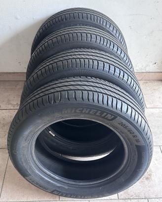 4 gomme Michelin Primacy 4 205/60 R16 quasi nuove