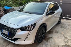 PEUGEOT 208 GT 102CV BlueHDI 1.5