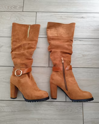 Stivali camoscio donna 