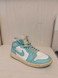 Air Jordan 1 Mid "Light Dew"