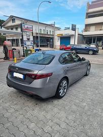 ALFA ROMEO GIULIA SPRINT 2.2 DIESEL 160 CV AT8