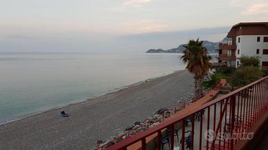 Letojanni Taormina fronte mare