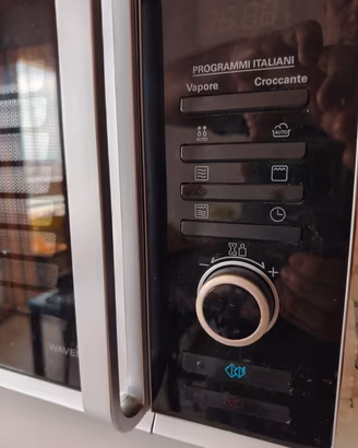 forno a microonde perfettamente funzionante! 