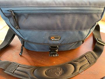 Lowepro borsa per fotocamere