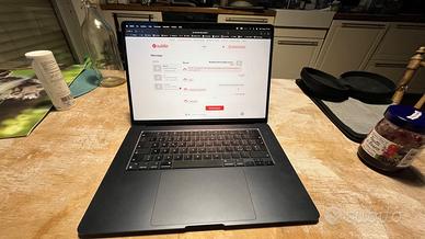 MacBook Air 15 M2 24gb