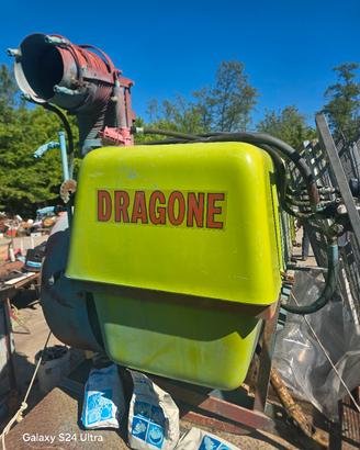 botte Dragone con cannone movimento idraulico