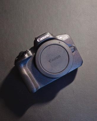 Canon R50 kit, leggere la descrizione