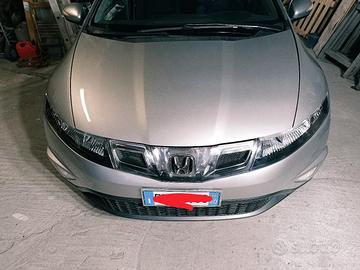 Honda Civic 1,4 elegance gpl