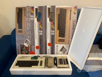 Commodore VIC 20 con acatola non originale