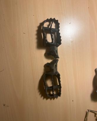 pedaline moto nere